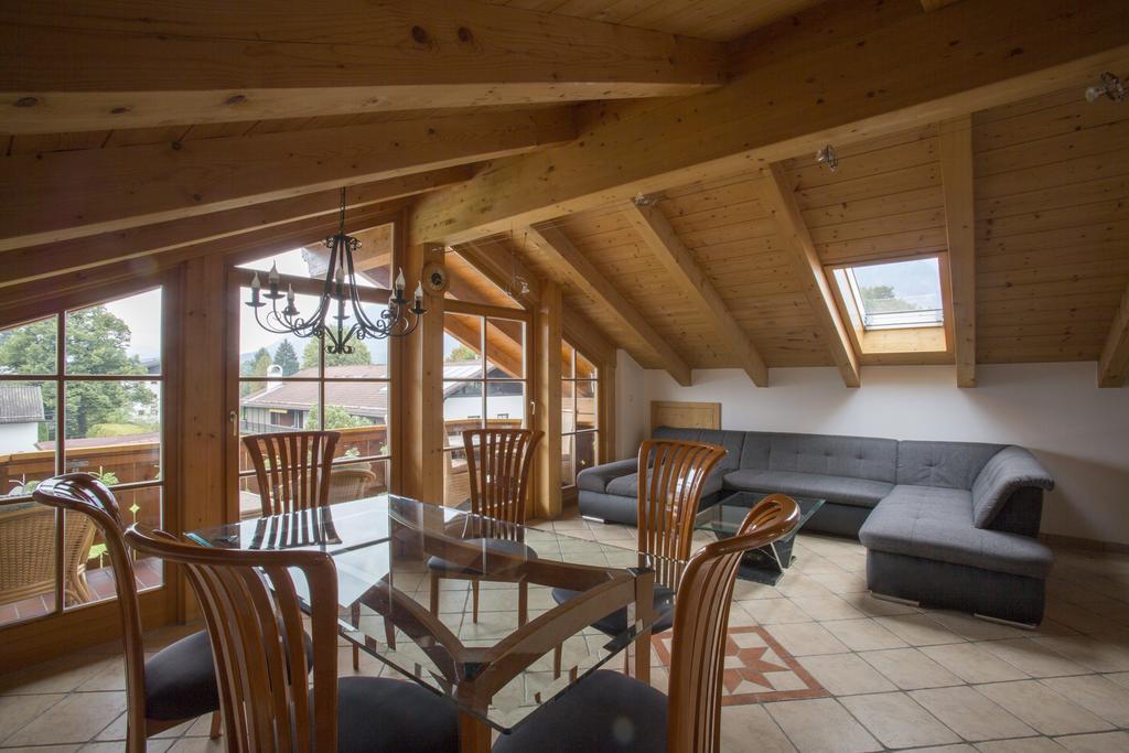 Golden Gapa Penthouse 1 Lägenhet Garmisch-Partenkirchen Rum bild